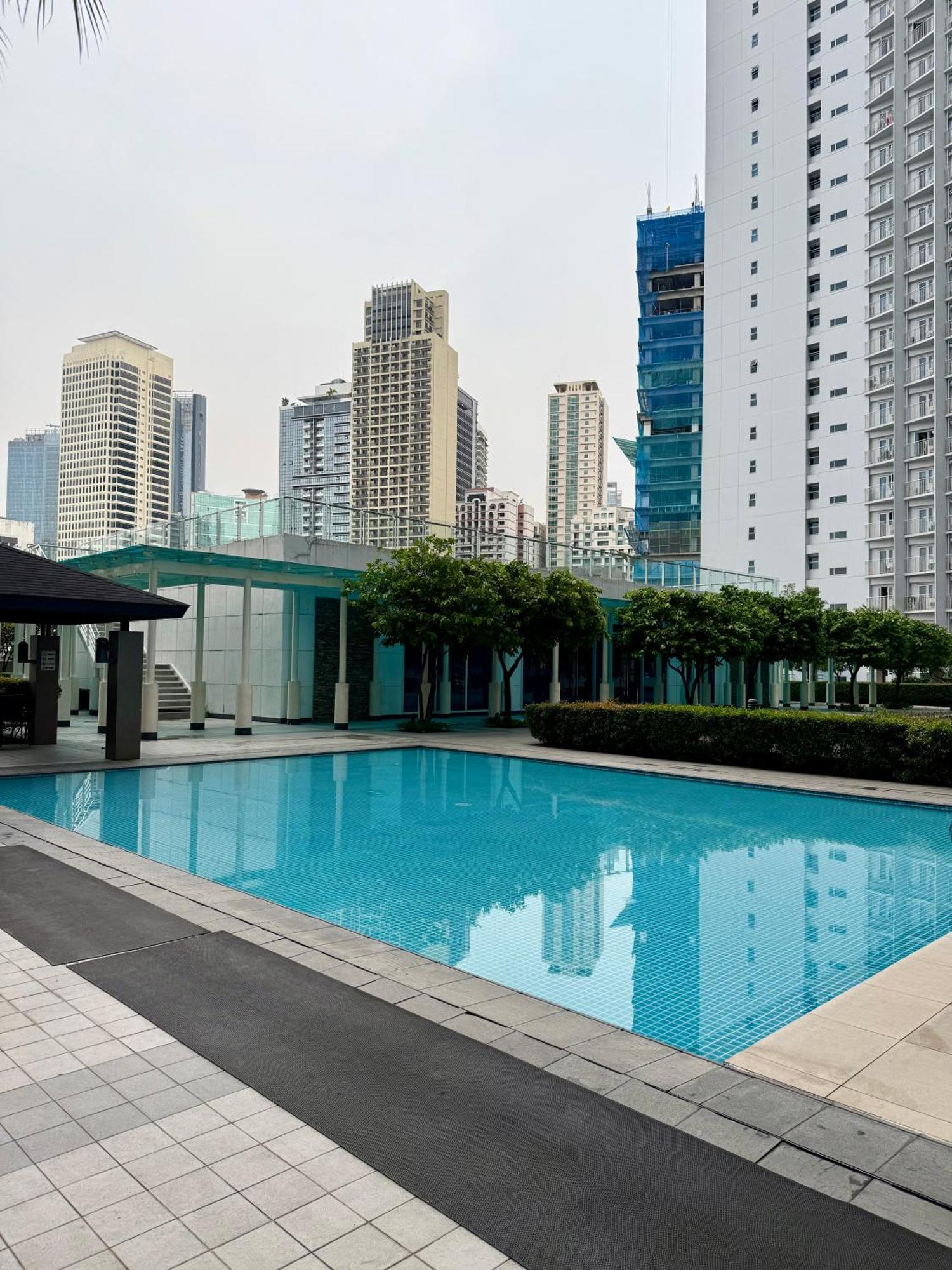 Serene Suite In Jazz Residences Makati City Exterior photo