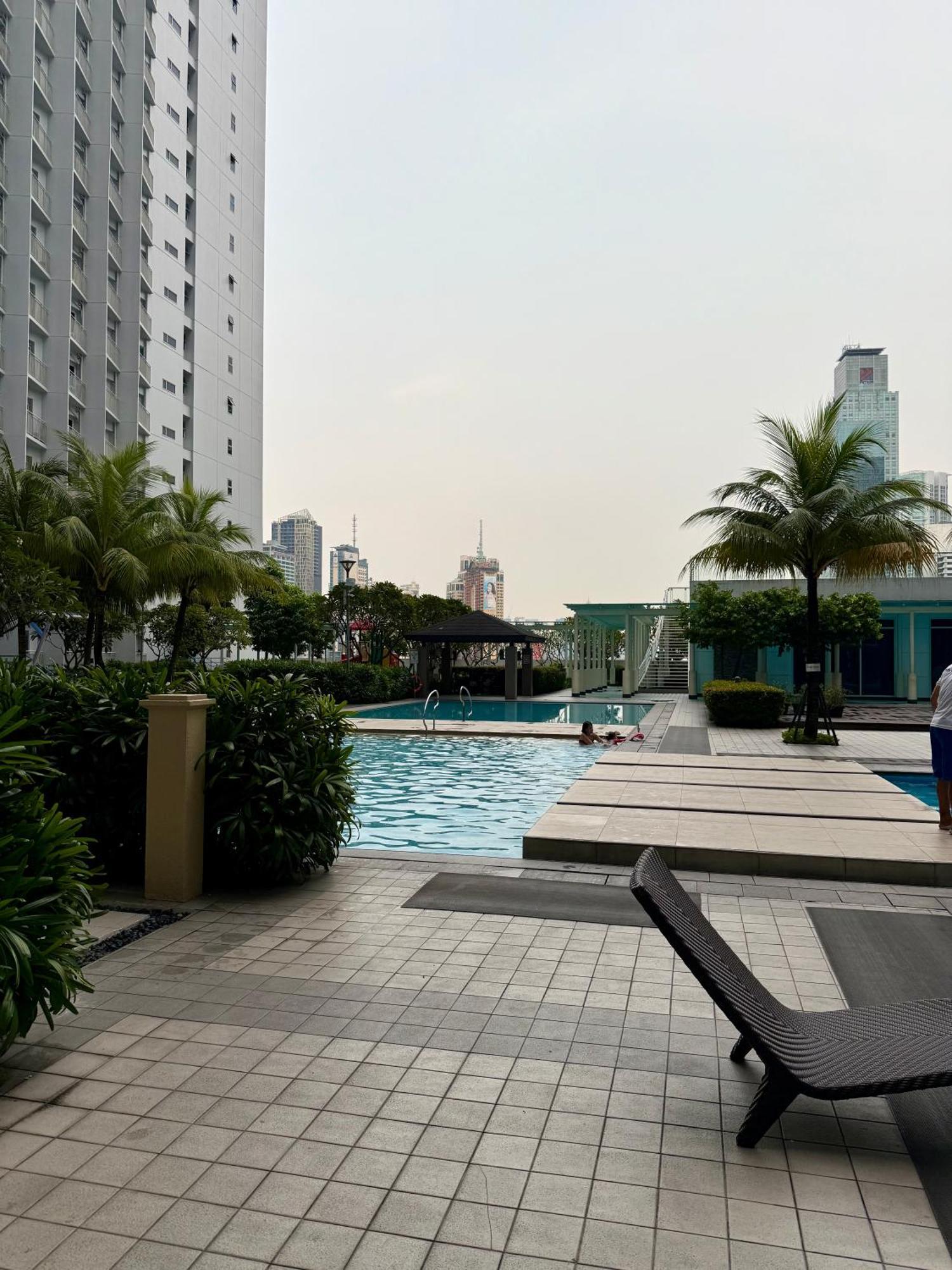 Serene Suite In Jazz Residences Makati City Exterior photo